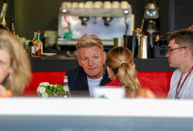 FORMULA 1 BRITISH GRAND PRIX 2025 Gordon Ramsay at his Gordon Ramsay at F1 Garage in the pit lane during the FORMULA 1 QATAR AIRWAYS BRITISH GRAND PRIX 2025 at the Silverstone Circuit, Silverstone, England, United Kingdom on 5 July 2025 Credit: Robbie Hoad Every Second Media Editorial use only. All images are copyright Every Second Media Limited. No images may be reproduced without prior permission. Copyright: xIMAGO EveryxSecondxMediax ESM-1519-0063 RobbiexHoadx xEveryxSecondxMediax