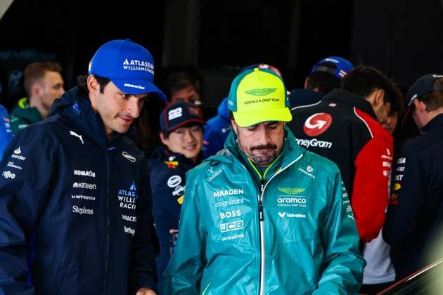 F1 - BRITISH GRAND PRIX 2025 SAINZ Carlos (spa), Williams Racing FW47, ALONSO Fernando (spa), Aston Martin F1 Team AMR25, portrait during the Formula 1 Qatar Airways British Grand Prix 2025, 12th round of the 2025 FIA Formula One World Championship, WM, Weltmeisterschaft from July 4 to 6, 2025 on the Silverstone Circuit, in Silverstone, United Kingdom - SilverstoneUnited Kingdom Copyright: xFLORENTxGOODENx