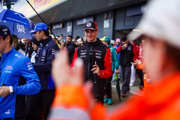 F1 - BRITISH GRAND PRIX 2025 BEARMAN Ollie Oliver (gbr), Haas F1 Team VF-25, portrait during the Formula 1 Qatar Airways British Grand Prix 2025, 12th round of the 2025 FIA Formula One World Championship, WM, Weltmeisterschaft from July 4 to 6, 2025 on the Silverstone Circuit, in Silverstone, United Kingdom - SilverstoneUnited Kingdom  Copyright: xFLORENTxGOODENx