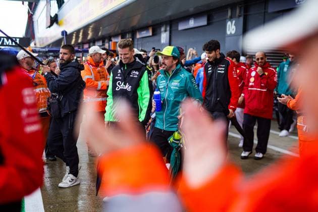 F1 - BRITISH GRAND PRIX 2025 HULKENBERG Nico (ger), Stake F1 Team Kick C45, ALONSO Fernando (spa), Aston Martin F1 Team AMR25, portrait during the Formula 1 Qatar Airways British Grand Prix 2025, 12th round of the 2025 FIA Formula One World Championship, WM, Weltmeisterschaft from July 4 to 6, 2025 on the Silverstone Circuit, in Silverstone, United Kingdom - SilverstoneUnited Kingdom Copyright: xFLORENTxGOODENx