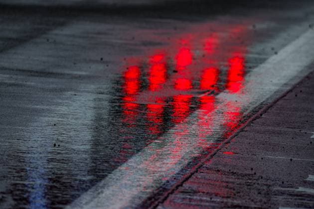 F1 - BRITISH GRAND PRIX 2025 Red light of star finish straight with rain during the Formula 1 Qatar Airways British Grand Prix 2025, 12th round of the 2025 FIA Formula One World Championship, WM, Weltmeisterschaft from July 4 to 6, 2025 on the Silverstone Circuit, in Silverstone, United Kingdom - SilverstoneUnited Kingdom  Copyright: xFLORENTxGOODENx