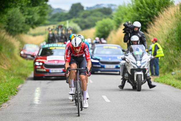 Tour de France 2025 Stage 2 BOULOGNE-SUR-MER, FRANCE - JULY 06 : Van Moer Brent (BEL) of Lotto Cycling Team leading the escape pack during stage 2 of the 112th edition of Tour de France an UCI World Tour 2.UWT cycling road race stage for Men Elite of 212 km with start in Lauwin-Planque and finish in Boulogne-sur-Mer on July 6, 2025 in Boulogne-sur-Mer, France, 06 07 2025 ( Motordriver Kenny Verfaillie - Boulogne-sur-Mer France  Copyright: xJanxDexMeuleneirx