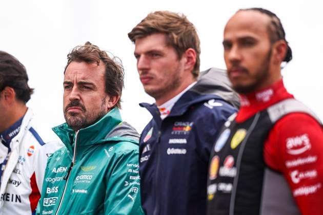 F1 - BRITISH GRAND PRIX 2025 ALONSO Fernando (spa), Aston Martin F1 Team AMR25, portrait during the Formula 1 Qatar Airways British Grand Prix 2025, 12th round of the 2025 FIA Formula One World Championship, WM, Weltmeisterschaft from July 4 to 6, 2025 on the Silverstone Circuit, in Silverstone, United Kingdom - SilverstoneUnited Kingdom  Copyright: xEricxAlonsox
