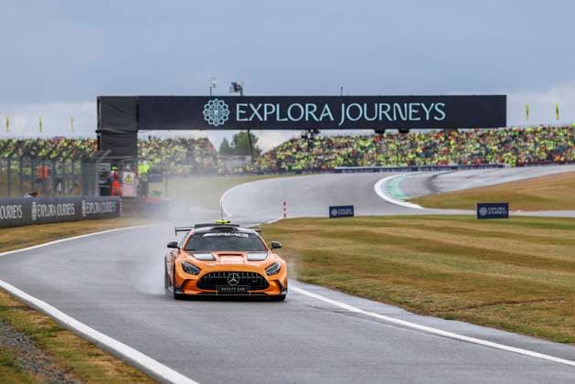 FORMULA 1 BRITISH GRAND PRIX 2025 Safety car comes into the pit lane during the FORMULA 1 QATAR AIRWAYS BRITISH GRAND PRIX 2025 at the Silverstone Circuit, Silverstone, England, United Kingdom on 6 July 2025 Credit: Eleanor Hoad Every Second Media Editorial use only. All images are copyright Every Second Media Limited. No images may be reproduced without prior permission. Copyright: xIMAGO EveryxSecondxMediax ESM-1521-0007 EleanorxHoadx xEveryxSecondxMediax