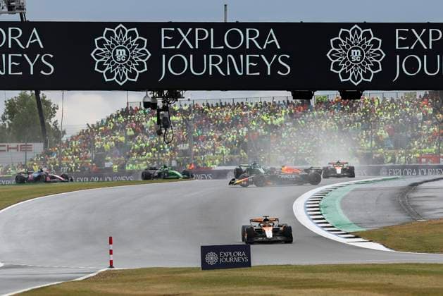 FORMULA 1 BRITISH GRAND PRIX 2025 Max Verstappen 1 (NED), Oracle Red Bull Racing RB21spins after contact during the FORMULA 1 QATAR AIRWAYS BRITISH GRAND PRIX 2025 at the Silverstone Circuit, Silverstone, England, United Kingdom on 6 July 2025 Credit: Eleanor Hoad Every Second Media Editorial use only. All images are copyright Every Second Media Limited. No images may be reproduced without prior permission. Copyright: xIMAGO EveryxSecondxMediax ESM-1521-0003 EleanorxHoadx xEveryxSecondxMediax