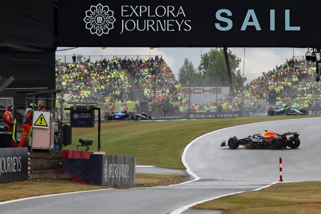 FORMULA 1 BRITISH GRAND PRIX 2025 Max Verstappen 1 (NED), Oracle Red Bull Racing RB21spins after contact during the FORMULA 1 QATAR AIRWAYS BRITISH GRAND PRIX 2025 at the Silverstone Circuit, Silverstone, England, United Kingdom on 6 July 2025 Credit: Eleanor Hoad Every Second Media Editorial use only. All images are copyright Every Second Media Limited. No images may be reproduced without prior permission. Copyright: xIMAGO EveryxSecondxMediax ESM-1521-0006 EleanorxHoadx xEveryxSecondxMediax
