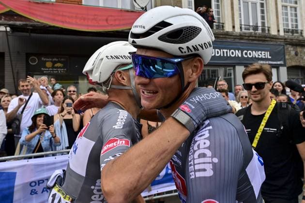 Dutch Mathieu van der Poel of Alpecin-Deceuninck celebrates after winning the second stage of the 2025 Tour de France cycling race, from Lauwin-Planque to Boulogne-sur-Mer (212 km), on Sunday 06 July 2025 in France. The 112th edition of the Tour de France starts on Saturday 5 July in Lille, and will finish in Paris on the 27th of July. POOLxPETExGODING  x128547674x