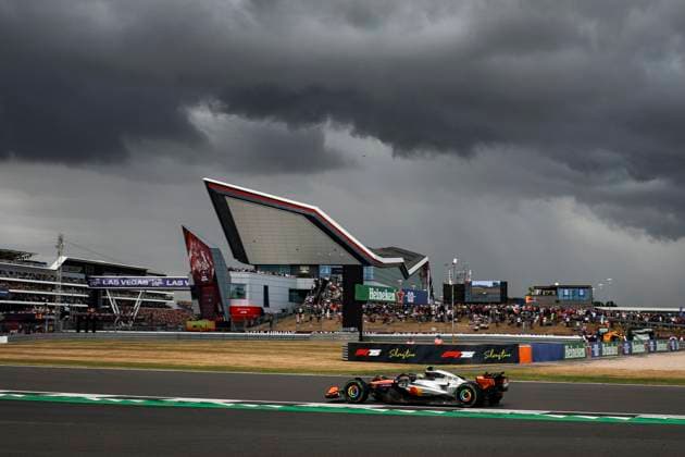 F1 - BRITISH GRAND PRIX 2025 04 NORRIS Lando (gbr), McLaren F1 Team MCL39, action during the Formula 1 Qatar Airways British Grand Prix 2025, 12th round of the 2025 FIA Formula One World Championship, WM, Weltmeisterschaft from July 4 to 6, 2025 on the Silverstone Circuit, in Silverstone, United Kingdom - SilverstoneUnited Kingdom  Copyright: xFLORENTxGOODENx