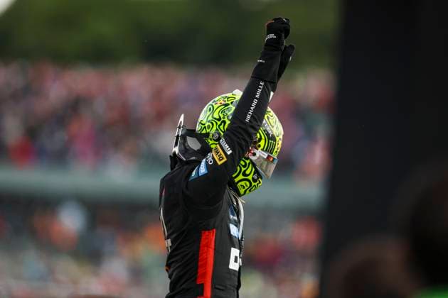F1 - BRITISH GRAND PRIX 2025 NORRIS Lando (gbr), McLaren F1 Team MCL39, portrait celebrates the victory during the Formula 1 Qatar Airways British Grand Prix 2025, 12th round of the 2025 FIA Formula One World Championship, WM, Weltmeisterschaft from July 4 to 6, 2025 on the Silverstone Circuit, in Silverstone, United Kingdom - SilverstoneUnited Kingdom  Copyright: xANTONINxVINCENTx