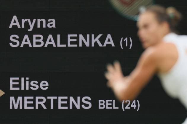 The scoreboard pictured during a tennis match between Belgian Mertens and Belarusian Sabalenka, in the round of 16 of the women s singles at the 2025 Wimbledon grand slam tournament, Sunday 06 July 2025 at the All England Tennis Club, in South-West London, Britain. BENOITxDOPPAGNE  x128547797x