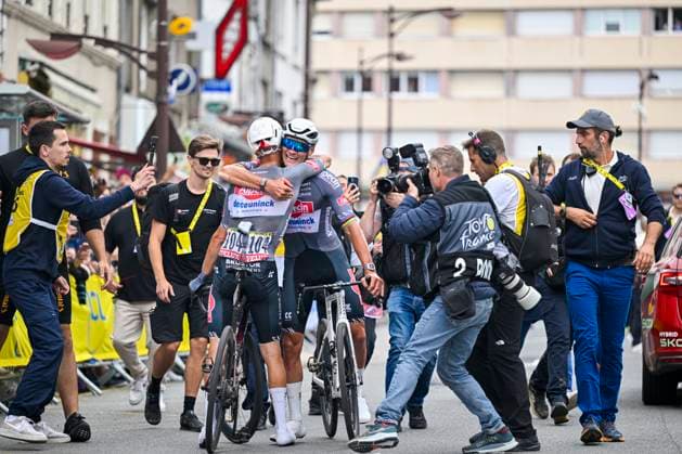 Tour de France 2025 Stage 2 BOULOGNE-SUR-MER, FRANCE - JULY 06 : Van Der Poel Mathieu (NED) of Alpecin - Deceuninck celebrating his victory with Meurisse Xandro (BEL) of Alpecin - Deceuninck during stage 2 of the 112th edition of Tour de France an UCI World Tour 2.UWT cycling road race stage for Men Elite of 212 km with start in Lauwin-Planque and finish in Boulogne-sur-Mer on July 6, 2025 in Boulogne-sur-Mer, France, 06 07 2025 ( Motordriver Kenny Verfaillie - Boulogne-sur-Mer France  Copyright: xJanxDexMeuleneirx