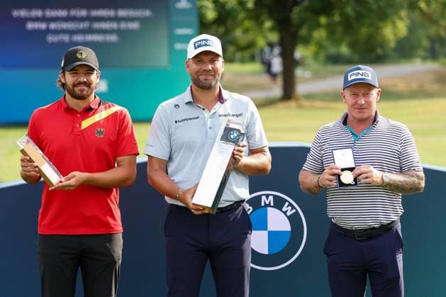 Amateur Tim Wiedemeyer GER , Winner of the 36 BMW international Open, Daniel Brown ENG with his caddy Neal, 36 BMW International Open 2025, Golf, DP World Tour, Men, Final, 06 07 2025 Eichenried Bayern Germany Copyright: xkolbert-press ChristianxKolbertx