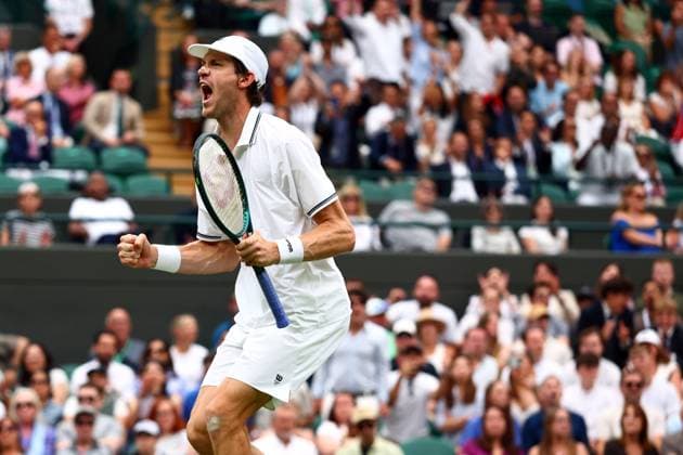 Nicolas Jarry celebrates during his fourth round match Wimbledon Tennis Championships, Day 7, The All England Lawn Tennis and Croquet Club, London, UK - 06 Jul 2025London The All England Lawn Tennis and United Kingdom  Copyright: xJamesxMarsh Shutterstockx 15387062dq