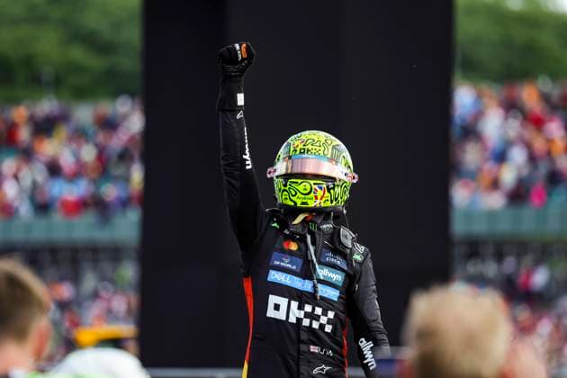 F1 - BRITISH GRAND PRIX 2025 NORRIS Lando (gbr), McLaren F1 Team MCL39, portrait celebrates his victory during the Formula 1 Qatar Airways British Grand Prix 2025, 12th round of the 2025 FIA Formula One World Championship, WM, Weltmeisterschaft from July 4 to 6, 2025 on the Silverstone Circuit, in Silverstone, United Kingdom - SilverstoneUnited Kingdom  Copyright: xFLORENTxGOODENx