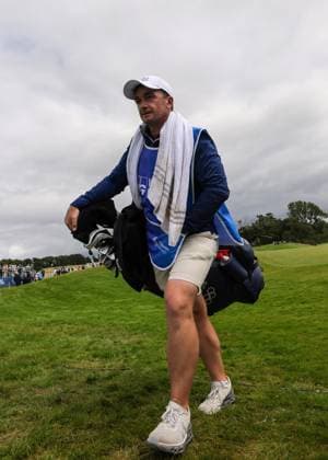 KPMG Women s Irish Open 2025, Carton House, Maynooth 6 7 2025 Caddy Paul Dunne Paul Dunne 6 7 2025  Copyright: x INPHO LaszloxGeczox LG1_4122