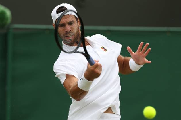 July 6, 2025, London, Celestynow, England: KAREN KHACHANOV during the match against K. Majchrzak of Poland in the fourth round of Championships 2025 at Wimbledon AELTC in London. London United Kingdom - ZUMAc278 20250706_zsp_c278_017 Copyright: xMarcinxCholewinskix