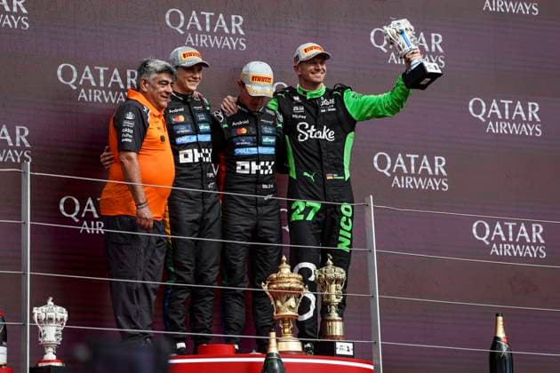F1 - BRITISH GRAND PRIX 2025 NORRIS Lando (gbr), McLaren F1 Team MCL39, portrait HULKENBERG Nico (ger), Stake F1 Team Kick C45, portrait PIASTRI Oscar (aus), McLaren F1 Team MCL39, portrait podium during the Formula 1 Qatar Airways British Grand Prix 2025, 12th round of the 2025 FIA Formula One World Championship, WM, Weltmeisterschaft from July 4 to 6, 2025 on the Silverstone Circuit, in Silverstone, United Kingdom - SilverstoneUnited Kingdom Copyright: xANTONINxVINCENTx