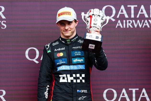 F1 - BRITISH GRAND PRIX 2025 PIASTRI Oscar (aus), McLaren F1 Team MCL39, portrait podium during the Formula 1 Qatar Airways British Grand Prix 2025, 12th round of the 2025 FIA Formula One World Championship, WM, Weltmeisterschaft from July 4 to 6, 2025 on the Silverstone Circuit, in Silverstone, United Kingdom - SilverstoneUnited Kingdom  Copyright: xEricxAlonsox