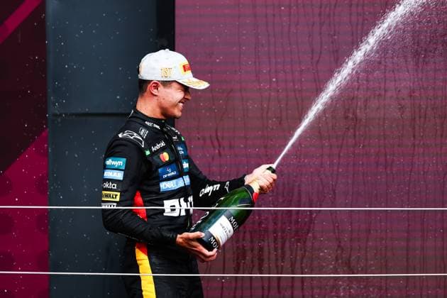 F1 - BRITISH GRAND PRIX 2025 NORRIS Lando (gbr), McLaren F1 Team MCL39, portrait podium during the Formula 1 Qatar Airways British Grand Prix 2025, 12th round of the 2025 FIA Formula One World Championship, WM, Weltmeisterschaft from July 4 to 6, 2025 on the Silverstone Circuit, in Silverstone, United Kingdom - SilverstoneUnited Kingdom  Copyright: xEricxAlonsox