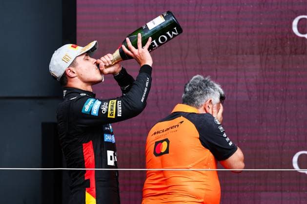 F1 - BRITISH GRAND PRIX 2025 NORRIS Lando (gbr), McLaren F1 Team MCL39, portrait podium during the Formula 1 Qatar Airways British Grand Prix 2025, 12th round of the 2025 FIA Formula One World Championship, WM, Weltmeisterschaft from July 4 to 6, 2025 on the Silverstone Circuit, in Silverstone, United Kingdom - SilverstoneUnited Kingdom  Copyright: xEricxAlonsox