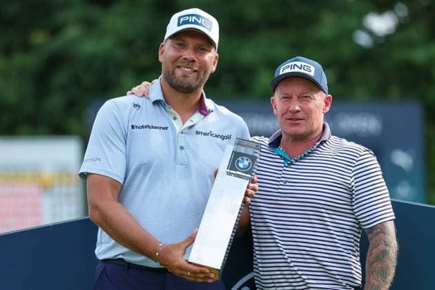 Golf DP World Tour European Tour Day 4 Final Day BMW International Open 2025 on 06 07 2025 at Golf Club Eichenried Daniel Brown England , left caddy Neal, right with the trophy xMSx