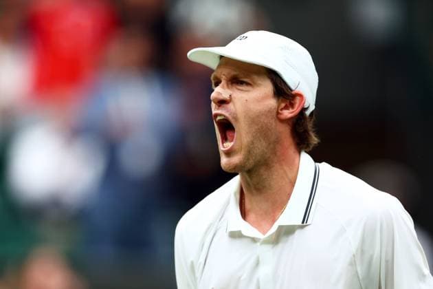 Nicolas Jarry celebrates during his fourth round match Wimbledon Tennis Championships, Day 7, The All England Lawn Tennis and Croquet Club, London, UK - 06 Jul 2025London The All England Lawn Tennis and United Kingdom  Copyright: xJamesxMarsh Shutterstockx 15387062dw