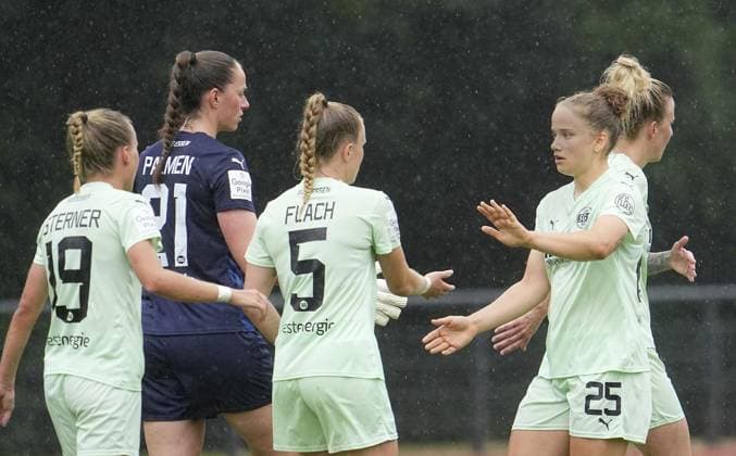 Womens football in Essen FOR EDITORIAL PURPOSES ONLY EDITORIAL USE ONLY p Beke Sterner, Luisa Palmen, Paula Flach and Paulina Platner SGS The test match between SGS Essen and 1 FSV Mainz 05 ended 4-0 on 05 07 2025 at the Helmut Rahn Sportanlage Raumerstraße 57 Michael Gohl FUNKE Foto Services p Sport Deutschland Nordrhein Westfalen Essen Copyright MichaelxGohl Copyright: MichaelxGohl doc81e4pgo5lkmgzv6up56 ,EDITORIAL USE ONLY Copyright: MichaelxGohl