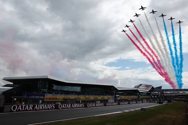 F1 British Grand Prix 2025 Air show ahead of the Formula 1 British Grand Prix at Silverstone Circuit in Northampton, Great Britain on July 6, 2025. Northampton United Kingdom  Copyright: xJakubxPorzyckix originalFilename:porzycki-f1britis250706_npb7X.jpg