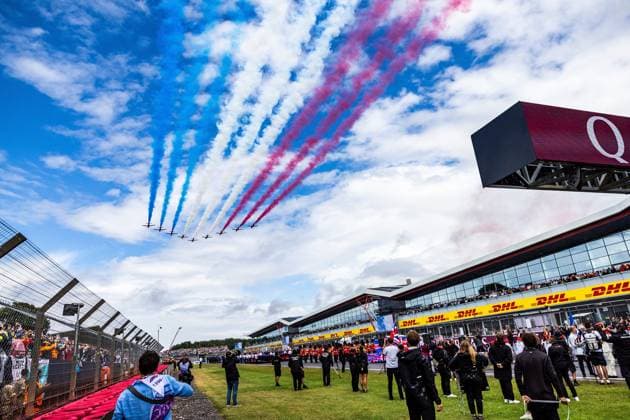 06 07 2025, Silverstone Circuit, Silverstone, FORMULA 1 QATAR AIRWAYS BRITISH GRAND PRIX 2025 , in the picture A squadron of planes flies over the starting grid Photo by Martin Trenkler Hasan Bratic DeFodi Images