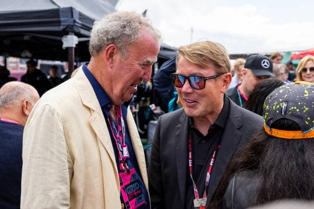 06 07 2025, Silverstone Circuit, Silverstone, FORMULA 1 QATAR AIRWAYS BRITISH GRAND PRIX 2025 , in the picture presenter Jeremy Clarkson with former Formula 1 driver Mika Häkkinen Photo by Martin Trenkler Hasan Bratic DeFodi Images
