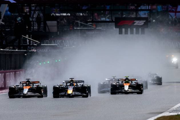 06 07 2025, Silverstone Circuit, Silverstone, FORMULA 1 QATAR AIRWAYS BRITISH GRAND PRIX 2025 , in the picture Max Verstappen NLD , Oracle Red Bull Racing, Lando Norris GBR , McLaren F1 Team, Oscar Piastri AUS Photo by Martin Trenkler Hasan Bratic DeFodi Images