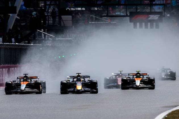06 07 2025, Silverstone Circuit, Silverstone, FORMULA 1 QATAR AIRWAYS BRITISH GRAND PRIX 2025 , in the picture Max Verstappen NLD , Oracle Red Bull Racing, Lando Norris GBR , McLaren F1 Team, Oscar Piastri AUS Photo by Martin Trenkler Hasan Bratic DeFodi Images
