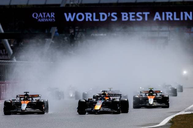 06 07 2025, Silverstone Circuit, Silverstone, FORMULA 1 QATAR AIRWAYS BRITISH GRAND PRIX 2025 , in the picture Max Verstappen NLD , Oracle Red Bull Racing, Lando Norris GBR , McLaren F1 Team, Oscar Piastri AUS Photo by Martin Trenkler Hasan Bratic DeFodi Images