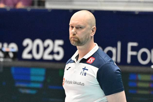 Coach of Finland Olli Kunnari in action during the Men s Volleyball European Golden League - Final Four tournament: final game, Czechia vs Finland in Brno, Czech Republic, July 6, 2025. (CTKxPhoto VaclavxSalek) CTKPhotoP2025070604919  CTKPhotoP2025070604919