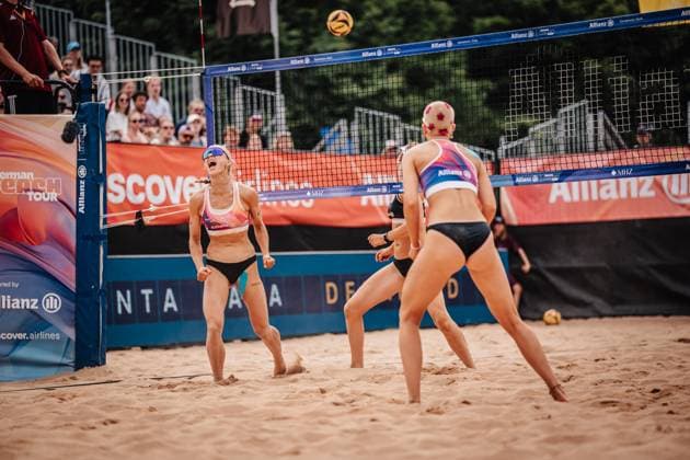 Beach volleyball women Allianz German Beach Tour 2025 Tourstop Munich 06 07 2025 Paula Schürholz cheers Munich Central University Sports Munich Bavaria Germany
