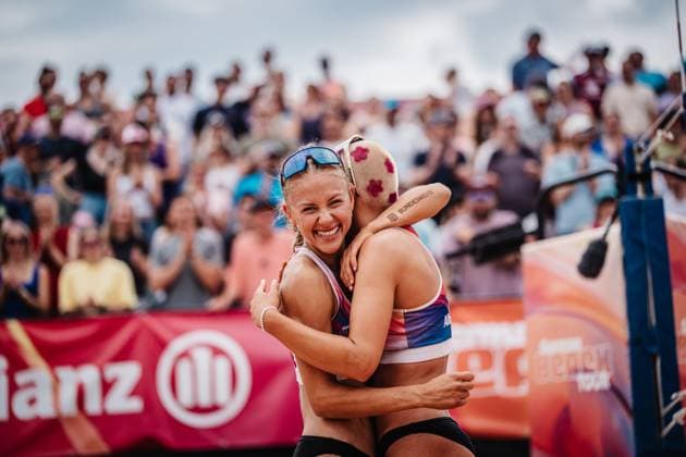 Beach volleyball women Allianz German Beach Tour 2025 Tourstop Munich 06 07 2025 f l Paula Schürholz and Mareet Maidhof cheer after the victory Munich Central University Sports Munich Bavaria Germany