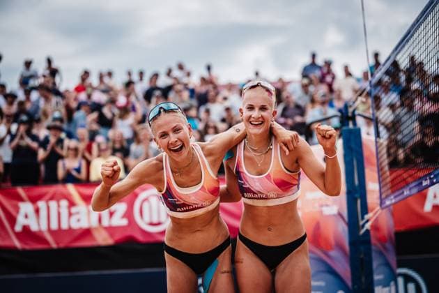 Beach volleyball women Allianz German Beach Tour 2025 Tourstop Munich 06 07 2025 f l Paula Schürholz and Mareet Maidhof cheer after the victory Munich Central University Sports Munich Bavaria Germany