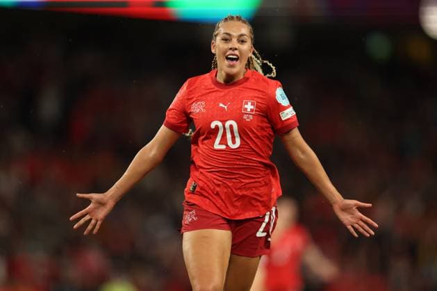 Alayah Pilgrim of Switzerland scores to make it 2-0 and celebrates Switzerland Women v Iceland Women, UEFA European Women s Championship, Football, Stadion Wankdorf, Bern, Switzerland - 06 Jul 2025Sion Stade de Tourbillon Switzerland EDITORIAL USE ONLY No use with unauthorised audio, video, data, fixture lists, club league logos or live services. Online in-match use limited to 120 images, no video emulation. No use in betting, games or single club league player publications.  Copyright: xRyanxBrowne Shutterstockx 15384330bo