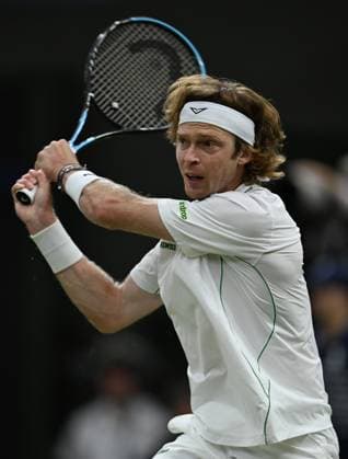 Day Seven: The Championships - Wimbledon 2025 LONDON, ENGLAND - JULY 06: Andrey Rublev in action against Carlos Alcaraz of Spain during the Gentlemen s Singles fourth round match on day seven of The Championships Wimbledon 2025 at All England Lawn Tennis and Croquet Club on July 06, 2025 in London, England. (Photo by Visionhaus via ) London All England Lawn Tennis and Croq England United Kingdom Copyright: xVisionhausx 776301259