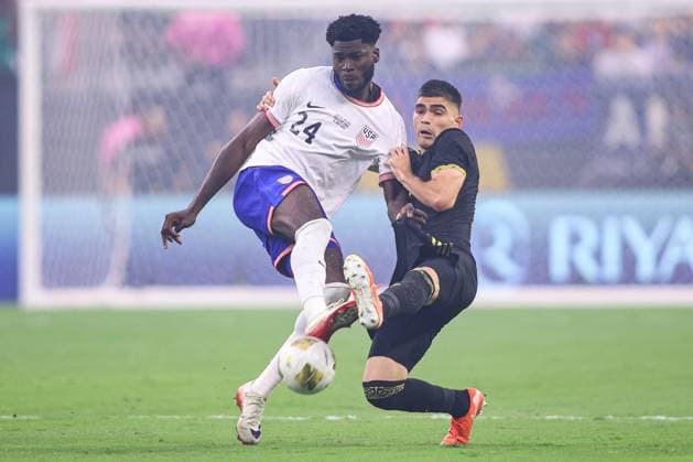 UNITED STATES VS MEXICO - COPA ORO - 06 JULIO 2025 HOUSTON,TEXAS. JULY 06th: Patrick Agyemang 24 of United States competes for the ball with Johan Vasquez 5 of Mexico During the Final match between United States and Mexico in the Concacaf Gold Cup 2025, held at the NRG Stadium, in Houston,Texas (PHOTO BY FABIAN MEZA STRAFFON IMAGES IMAGO MANDATORY CREDIT EDITORIAL USE Copyright: xFABIANxMEZAx