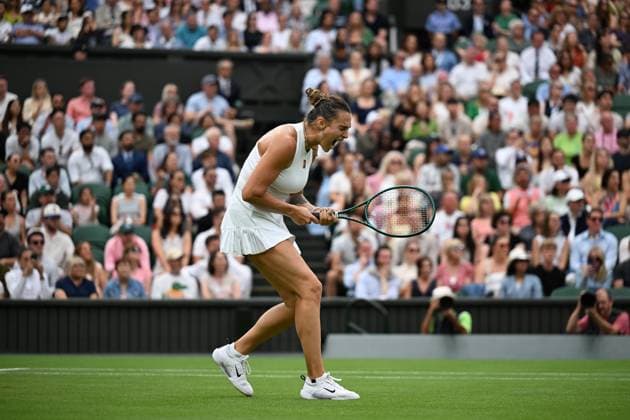 (250707) -- LONDON, July 7, 2025 -- Aryna Sabalenka reacts during the women s singles fourth round match between Aryna Sabalenka of Belarus and Elise Mertens of Belgium at the Wimbledon Tennis Championships in London, Britain, July 6, 2025. ) (SP)BRITAIN-LONDON-TENNIS-WIMBLEDON-WOMEN S SINGLES ZhaoxDingzhe 