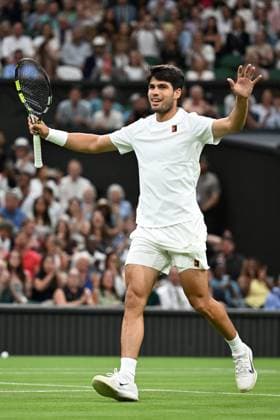 (250707) -- LONDON, July 7, 2025 -- Carlos Alcaraz celebrates after the men s singles fourth round match between Carlos Alcaraz of Spain and Andrey Rublev of Russia at the Wimbledon Tennis Championships in London, Britain, July 6, 2025. ) (SP)BRITAIN-LONDON-TENNIS-WIMBLEDON-MEN S SINGLES ZhaoxDingzhe 