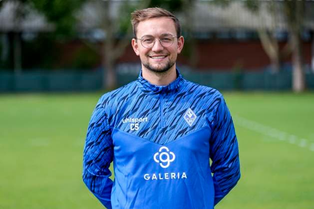 Cedric Schmidt Physiotherapist SV Waldhof Mannheim 3 Liga, portrait appointment 2025 2026 xozx