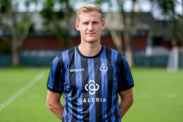 Niklas Hoffmann SV Waldhof Mannheim 3 Liga, portrait date 2025 2026 xozx