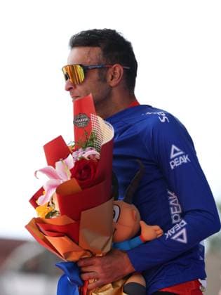 (250707) -- XINING, July 7, 2025 -- Saeid Safarzadeh of Tianyoude Hotel Cycling Team celebrates in the blue jersey on the podium after Stage 2 of the Tour of Magnificent Qinghai International Road cycling, Rad, Radsport, Strasse Race from Duoba to Huzhu, northwest China s Qinghai Province, July 7, 2025. ) (SP)CHINA-QINGHAI-CYCLING-TOUR OF MAGNIFICENT QINGHAI-STAGE 2 (CN) ZhangxLong 