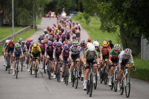 The pack rides during the 2nd stage of the Giro d™Italia Women, from Clusone to Aprica, Italy Monday, July 07, 2025. - cycling .  Copyright: xMarcoxAlpozzi Lapressex