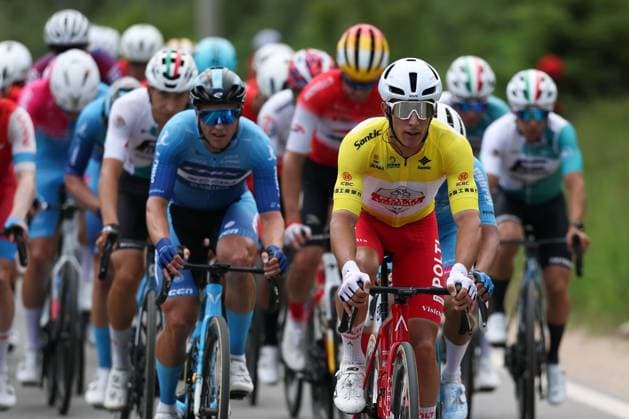 (250707) -- XINING, July 7, 2025 -- Cyclists compete during Stage 2 of the Tour of Magnificent Qinghai International Road cycling, Rad, Radsport, Strasse Race from Duoba to Huzhu, northwest China s Qinghai Province, July 7, 2025. ) (SP)CHINA-QINGHAI-CYCLING-TOUR OF MAGNIFICENT QINGHAI-STAGE 2 (CN) ZhangxLong 