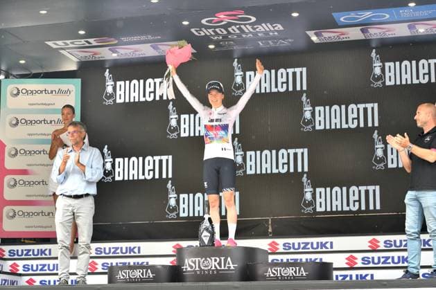 NIEDERMAIER Antonia (CANYON SRAM ZONDACRYPTO) the leader of the Maglia Binaca during Giro d Italia Women - Stage 2 - Clusone Aprica, Giro d Italia race in Aprica, Italy, July 07 2025  Copyright: xDavidexVaninetti IPAxSportx xipa-agency.netx xx IPA_60074025 IPA_Agency_IPA60074025