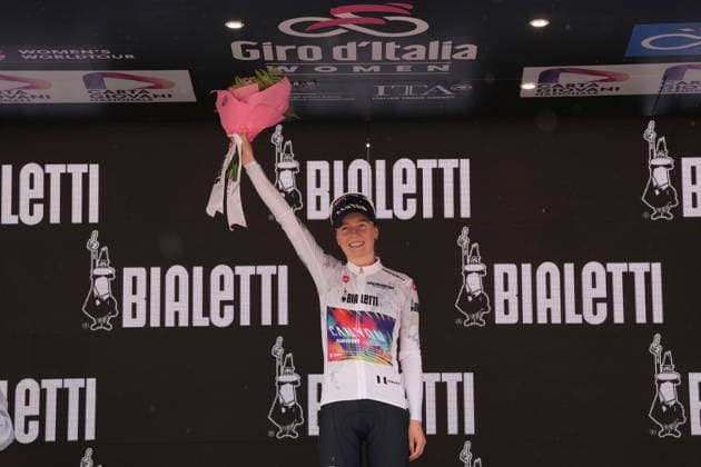 White Jersey , Antonia Niedermaier (Canyon SRAM zondacrypto) the 2nd stage of the Giro d™Italia Women, from Clusone to Aprica, Italy Monday, July 07, 2025. - cycling .  Copyright: xMassimoxPaolone Lapressex