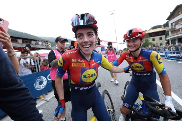 Anna Henderson (Lidl - Trek) celebrates his victory the 2nd stage of the Giro d™Italia Women, from Clusone to Aprica, Italy Monday, July 07, 2025. - cycling .  Copyright: xAlessandroxGarofalo LaPressex